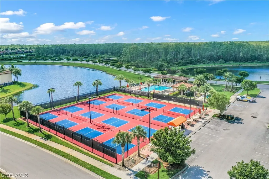 9828 Venezia Circle Naples FL 34113