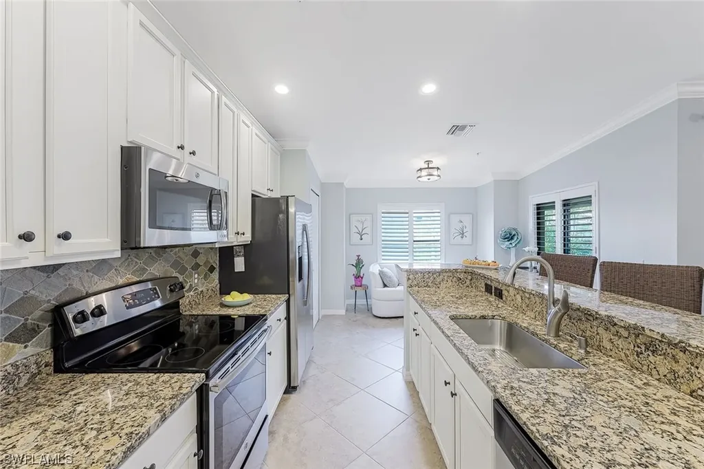9828 Venezia Circle Naples FL 34113
