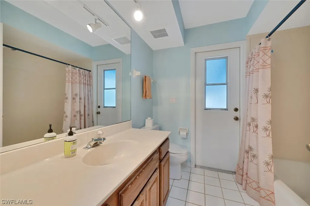 236 Channing Court Naples FL 34110