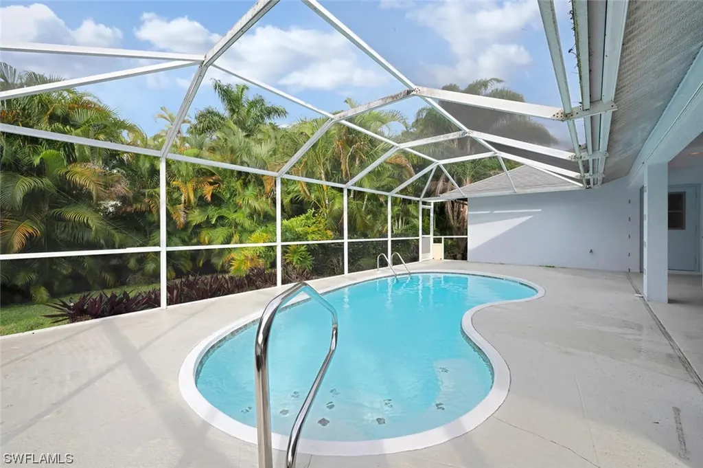 236 Channing Court Naples FL 34110