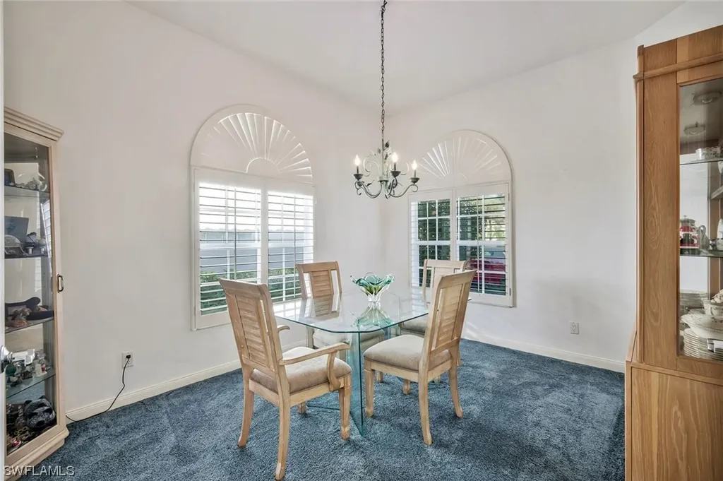 3913 Isla Ciudad Court Naples FL 34109