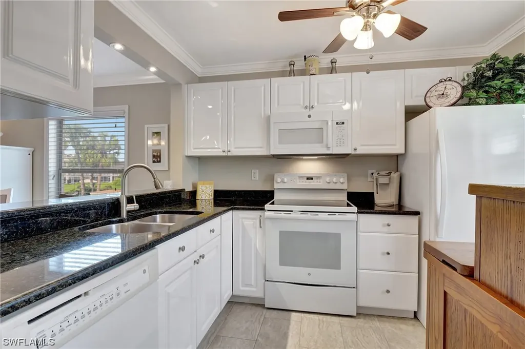 3055 Riviera Drive Naples FL 34103