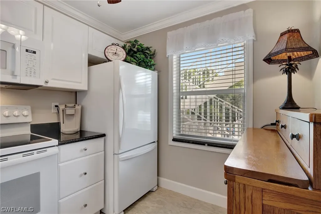 3055 Riviera Drive Naples FL 34103