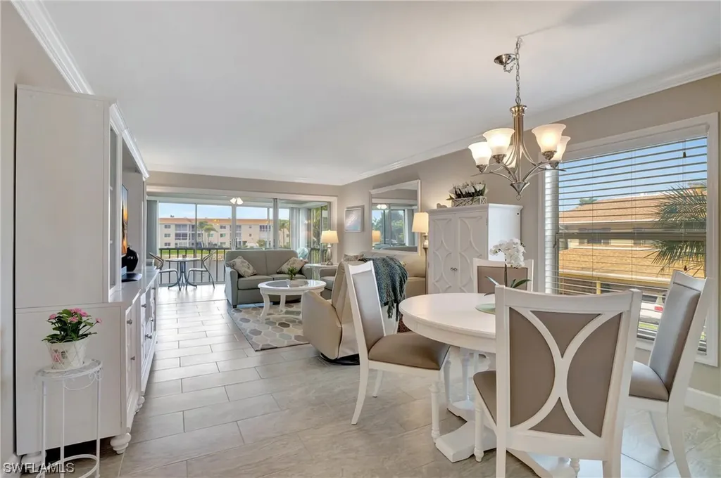 3055 Riviera Drive Naples FL 34103
