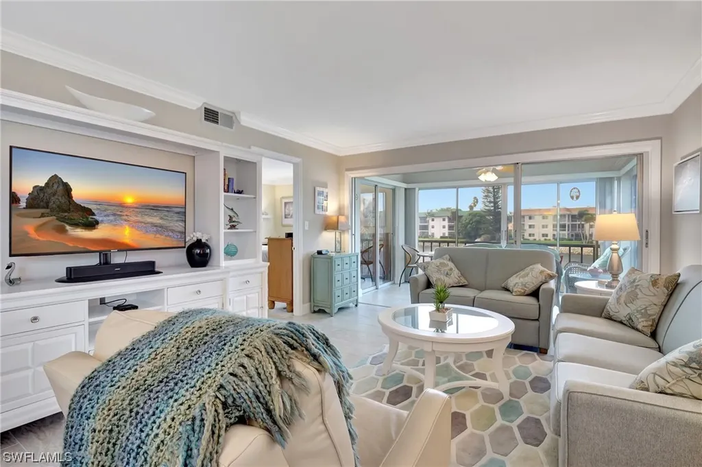 3055 Riviera Drive Naples FL 34103