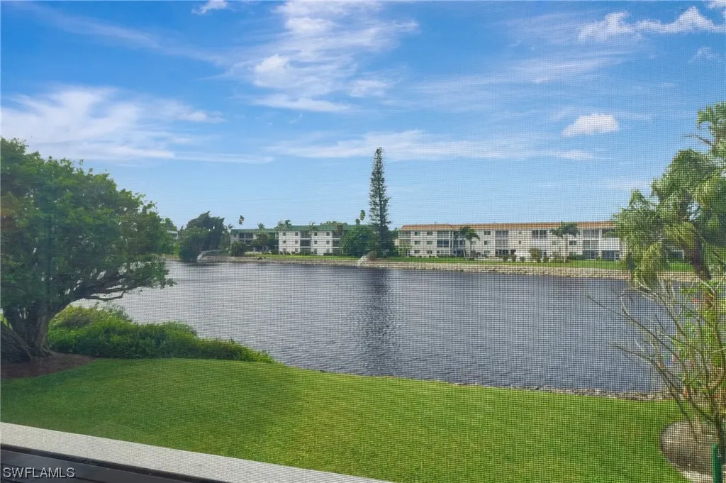 3055 Riviera Drive Naples FL 34103