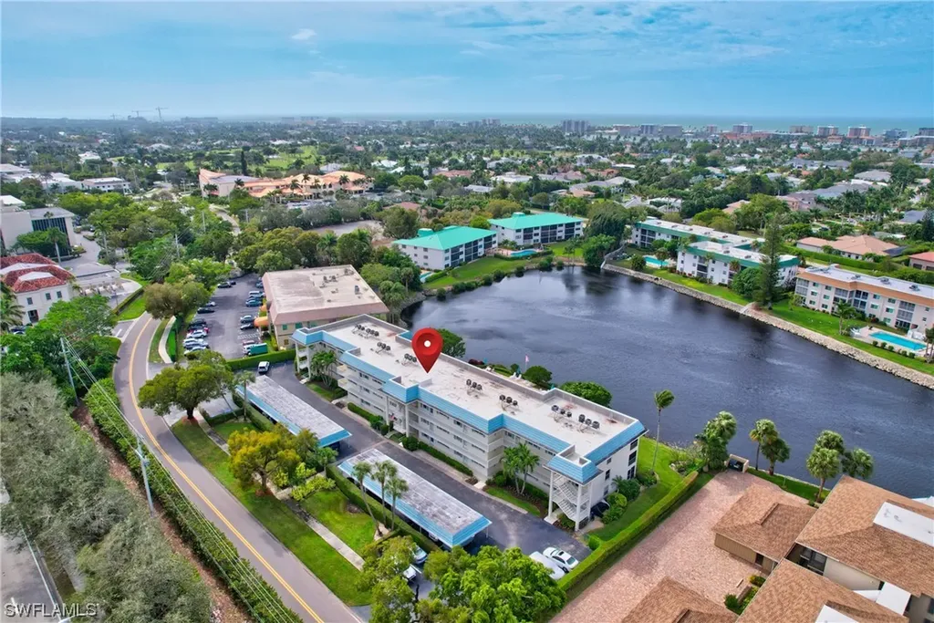 3055 Riviera Drive Naples FL 34103