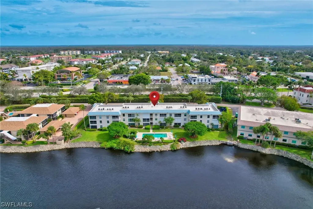 3055 Riviera Drive Naples FL 34103