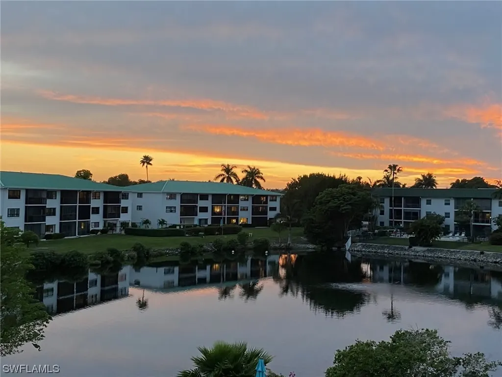 3055 Riviera Drive Naples FL 34103