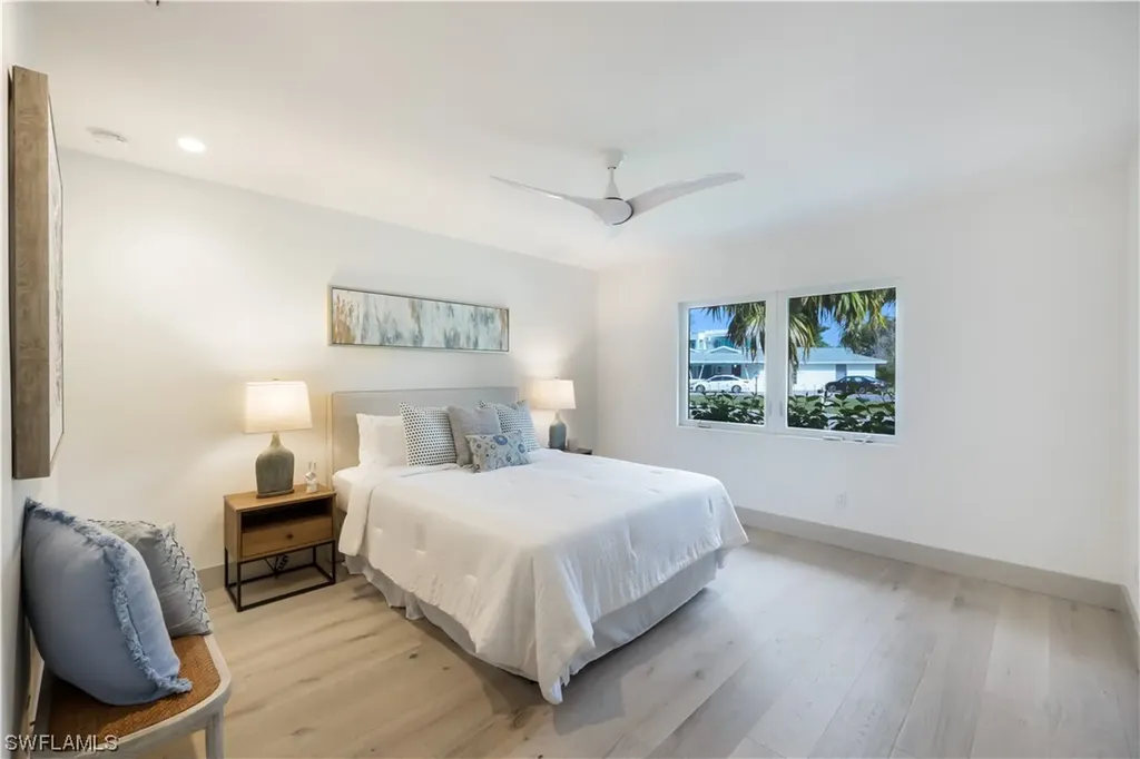 5215 Seashell Avenue Naples FL 34103