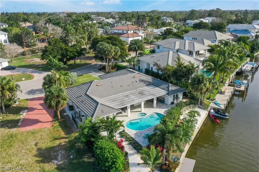 5215 Seashell Avenue Naples FL 34103
