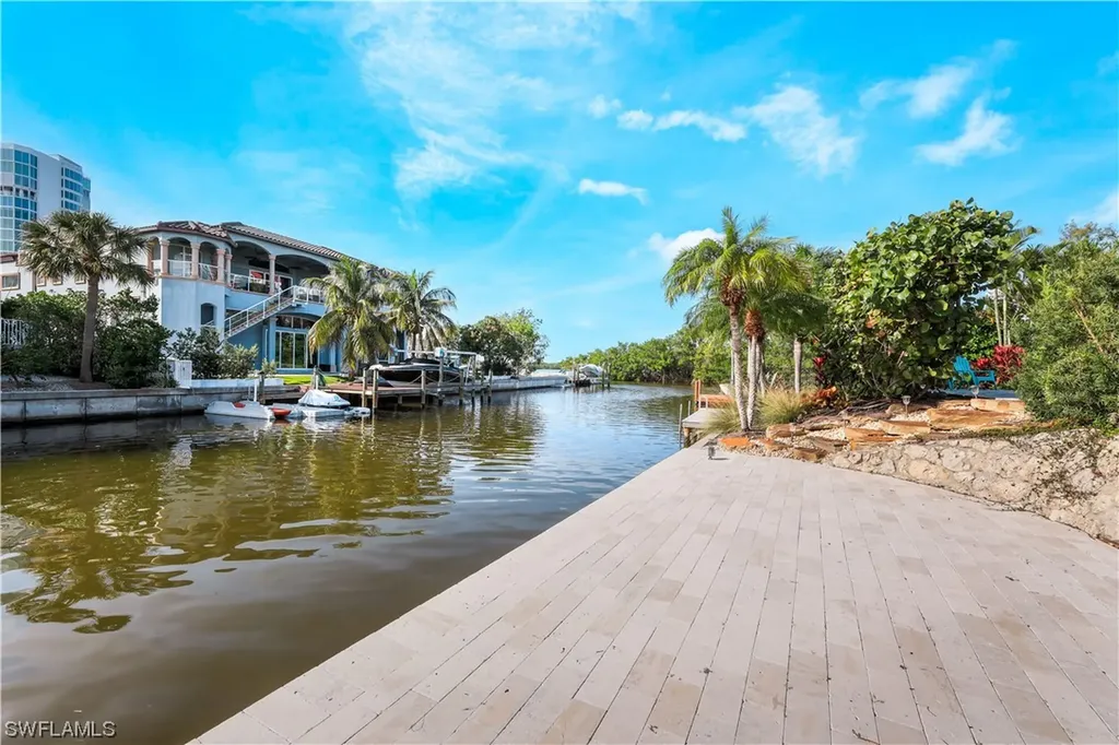 5215 Seashell Avenue Naples FL 34103