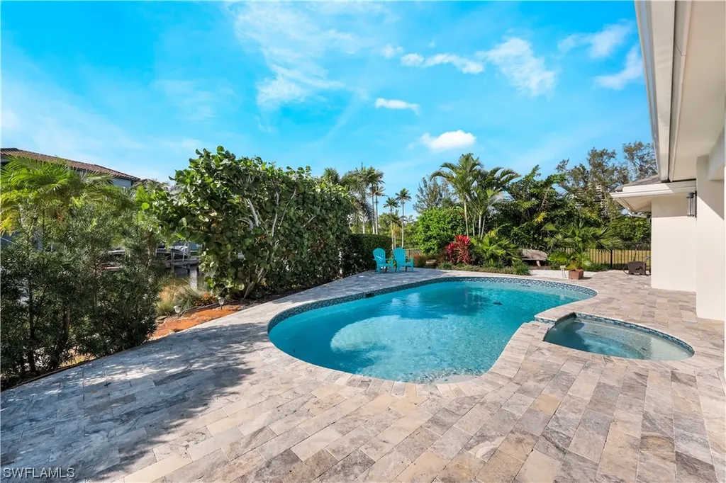 5215 Seashell Avenue Naples FL 34103