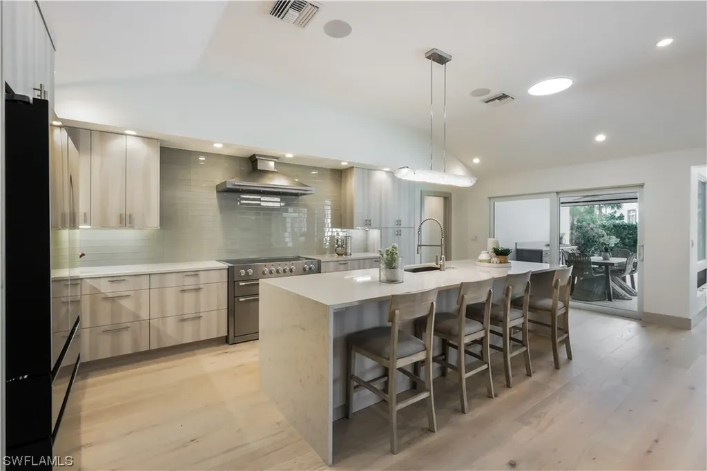 5215 Seashell Avenue Naples FL 34103