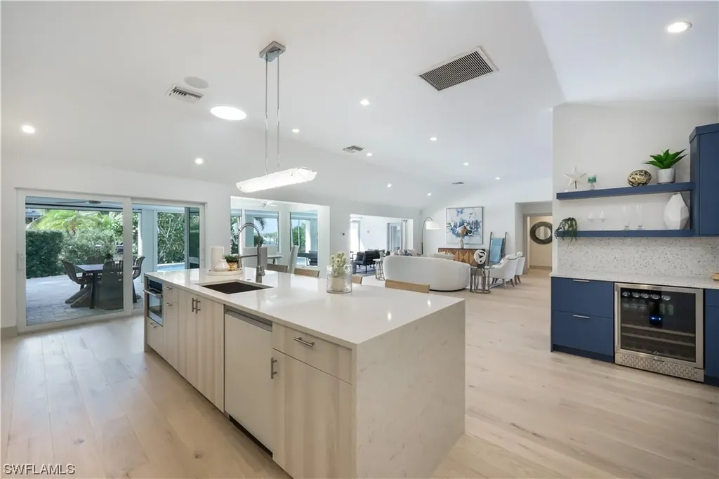 5215 Seashell Avenue Naples FL 34103