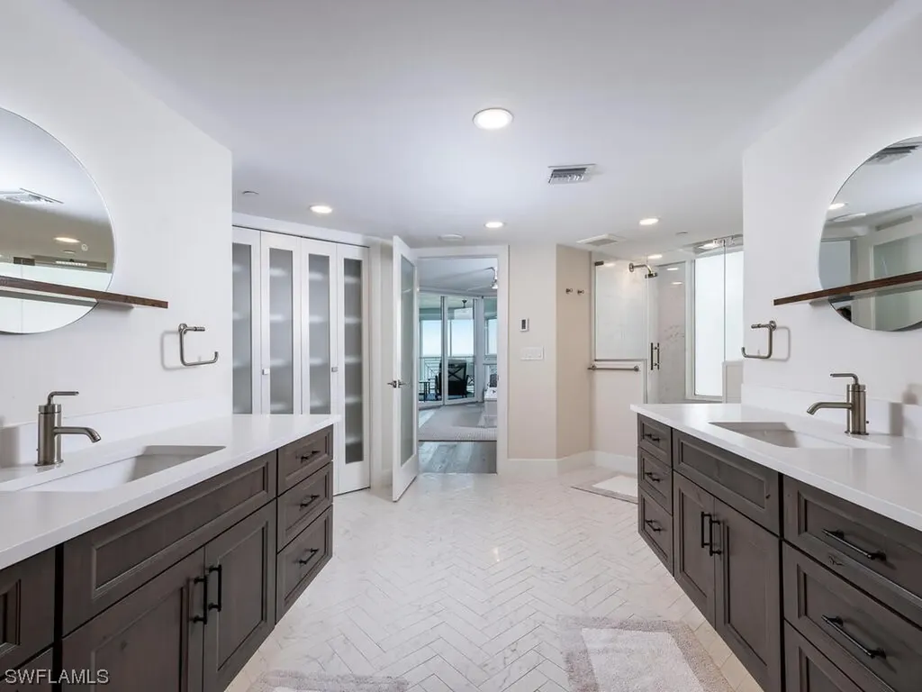 4021 Gulf Shore Boulevard N Naples FL 34103