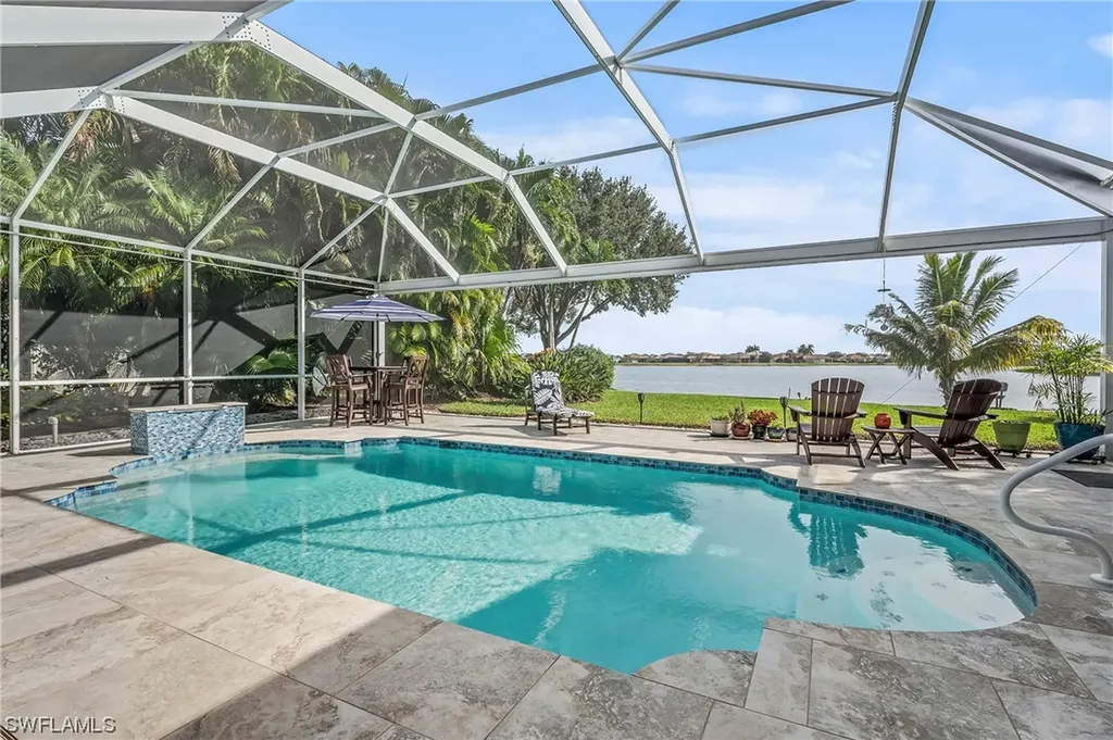 Naples FL, 2213 Valencia Lakes Circle