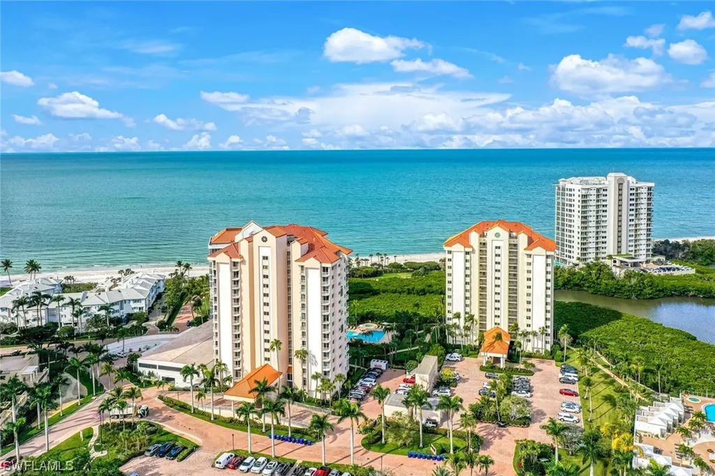 40 Seagate Drive Naples FL 34103