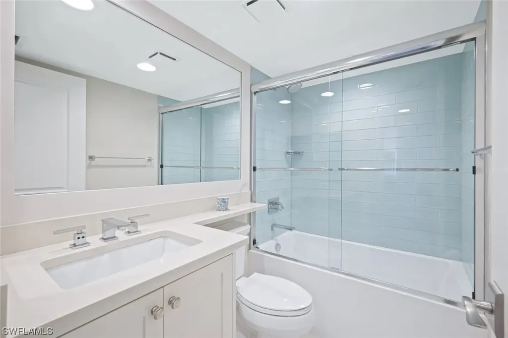 40 Seagate Drive Naples FL 34103