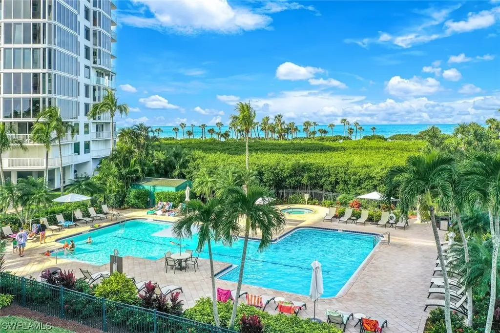 40 Seagate Drive Naples FL 34103