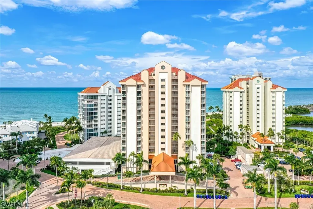 40 Seagate Drive Naples FL 34103
