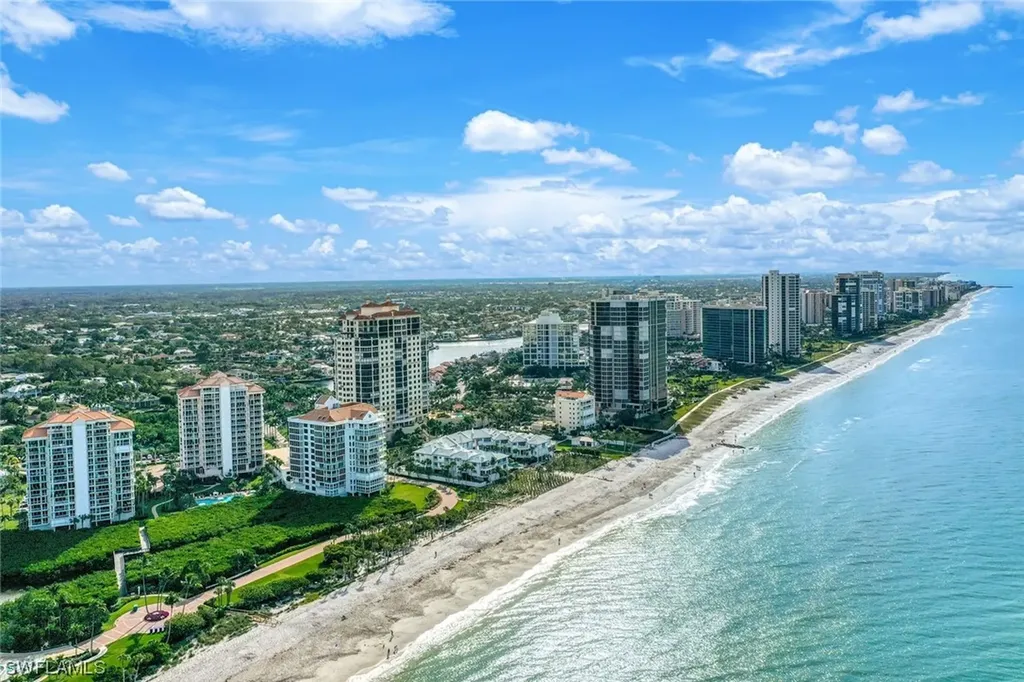 40 Seagate Drive Naples FL 34103