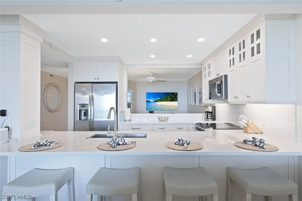 40 Seagate Drive Naples FL 34103