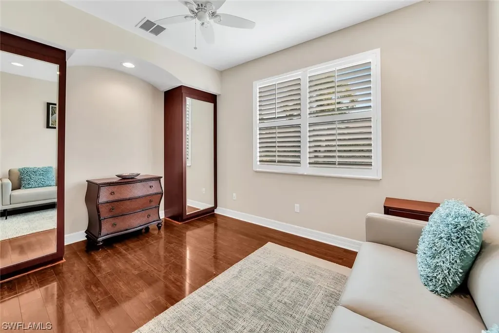 6769 Del Mar Terrace Naples FL 34105