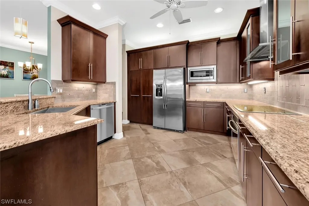 6769 Del Mar Terrace Naples FL 34105