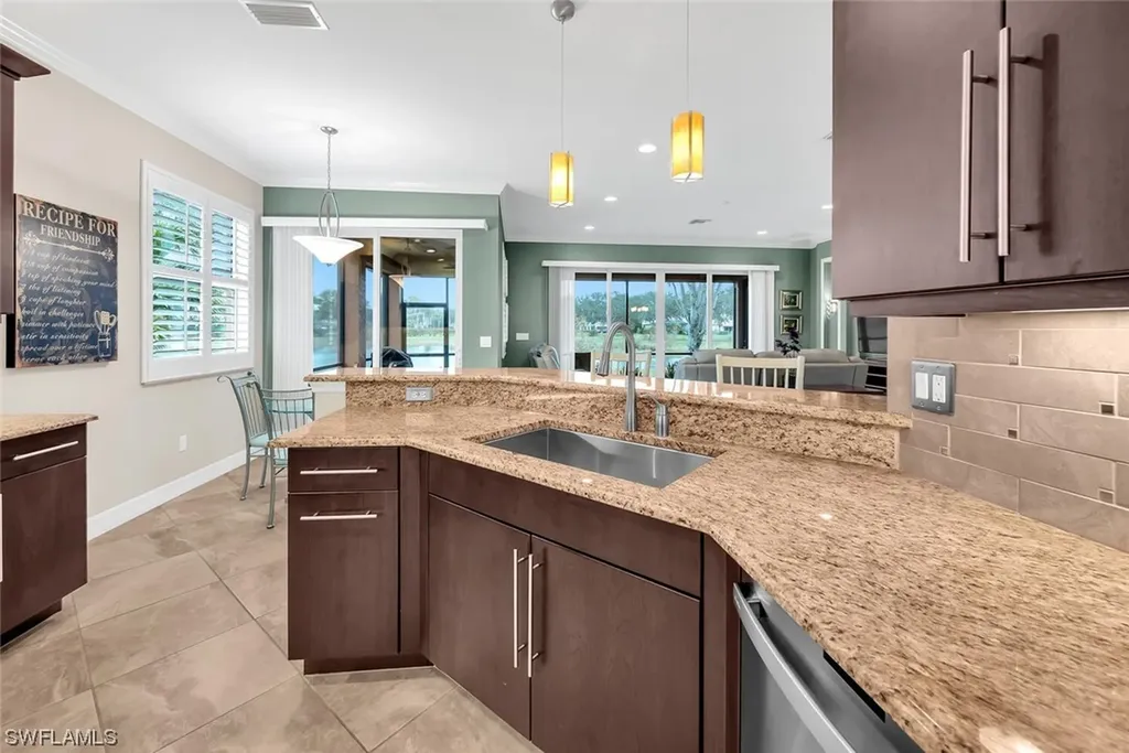 6769 Del Mar Terrace Naples FL 34105