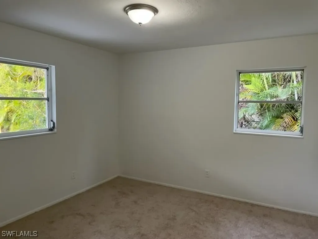 9808 Almetta Avenue Fort Myers FL 33919