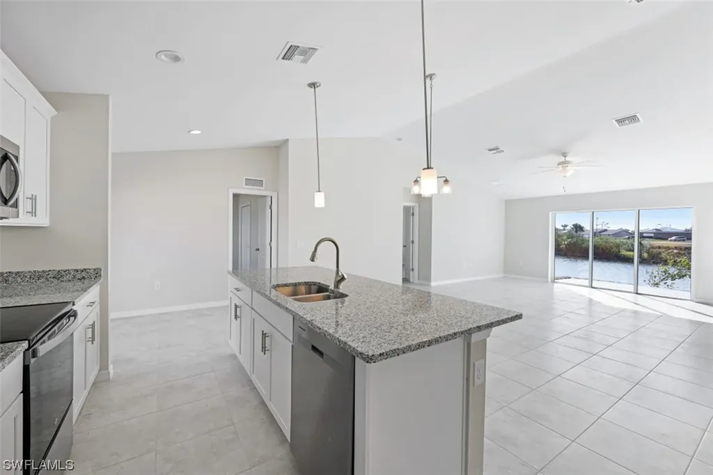 1618 NE 6th Avenue Cape Coral FL 33909