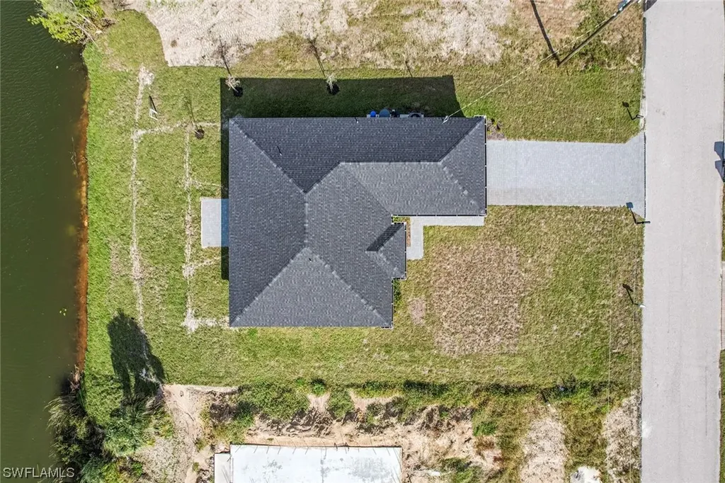 1618 NE 6th Avenue Cape Coral FL 33909