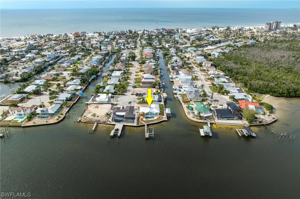 489 Madison Court Fort Myers Beach FL 33931
