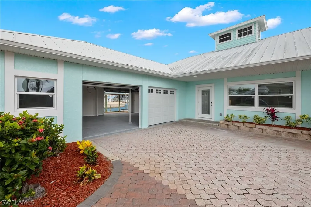 489 Madison Court Fort Myers Beach FL 33931