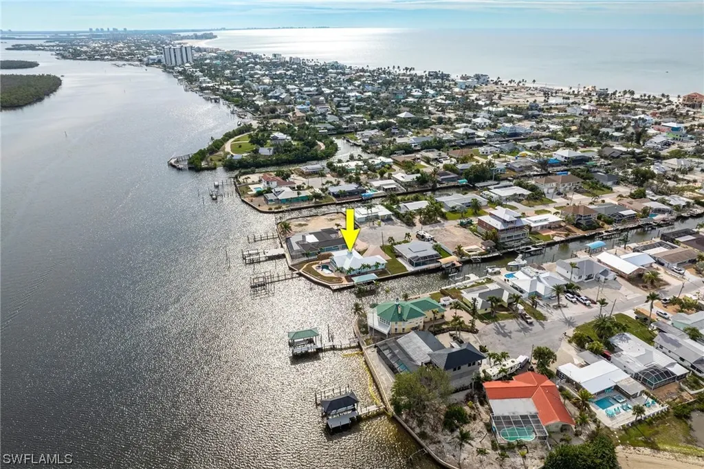 489 Madison Court Fort Myers Beach FL 33931