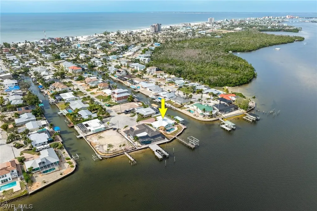 489 Madison Court Fort Myers Beach FL 33931