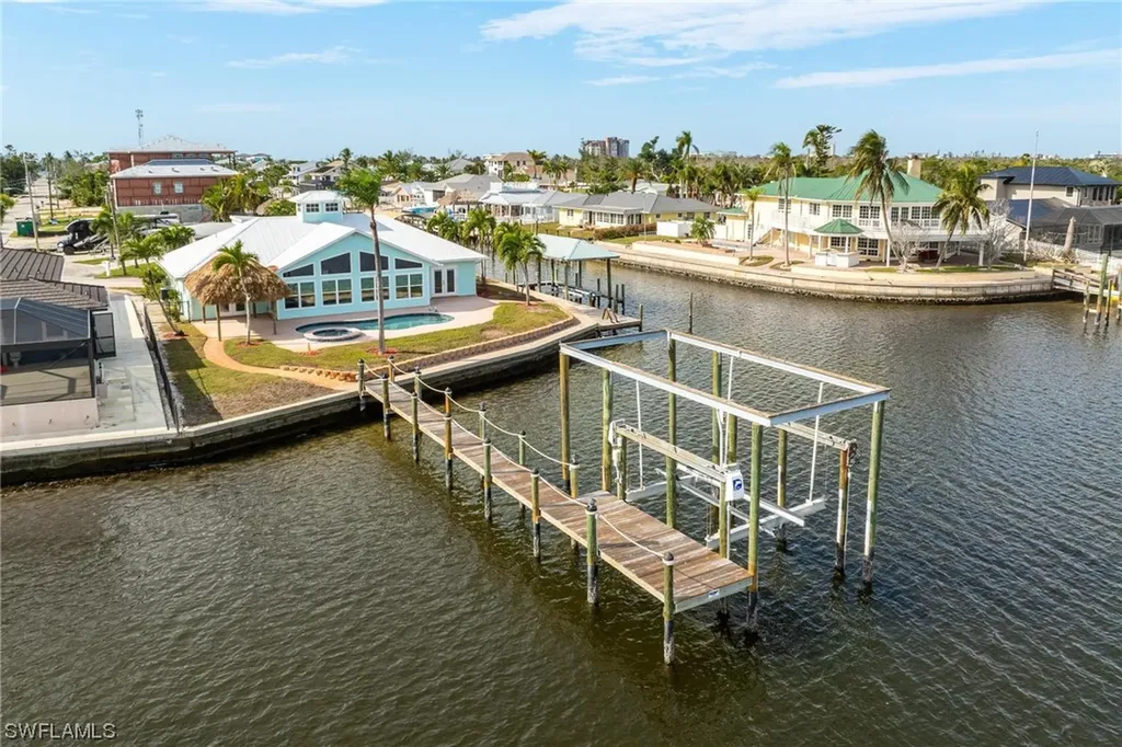 489 Madison Court Fort Myers Beach FL 33931