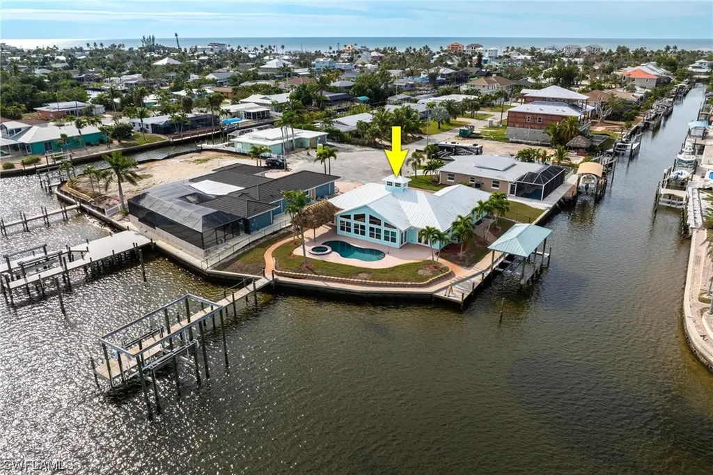 489 Madison Court Fort Myers Beach FL 33931
