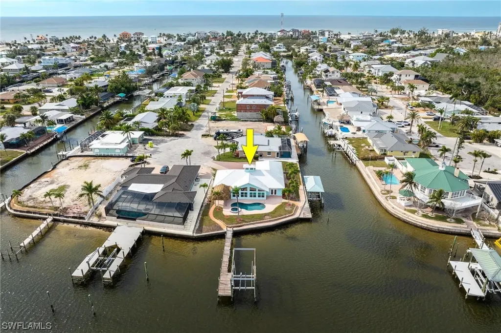 489 Madison Court Fort Myers Beach FL 33931