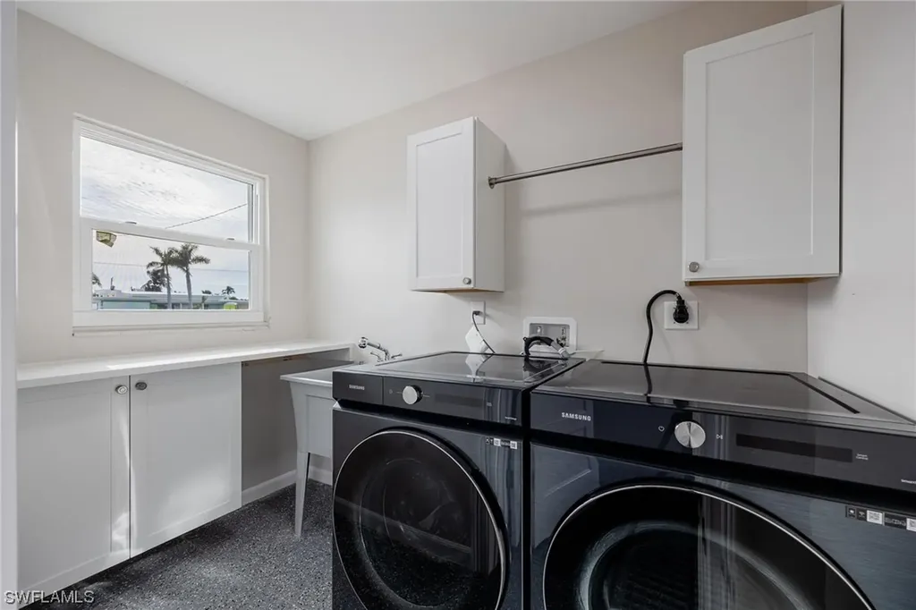 489 Madison Court Fort Myers Beach FL 33931