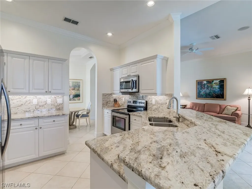 23200 Oakglen Lane Estero FL 34135