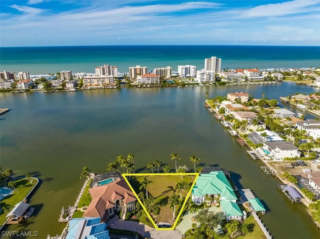 342 Bayside Avenue Naples FL 34108