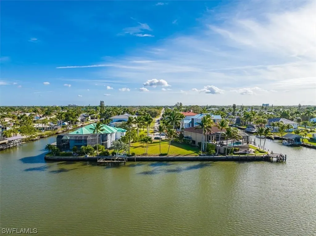 342 Bayside Avenue Naples FL 34108