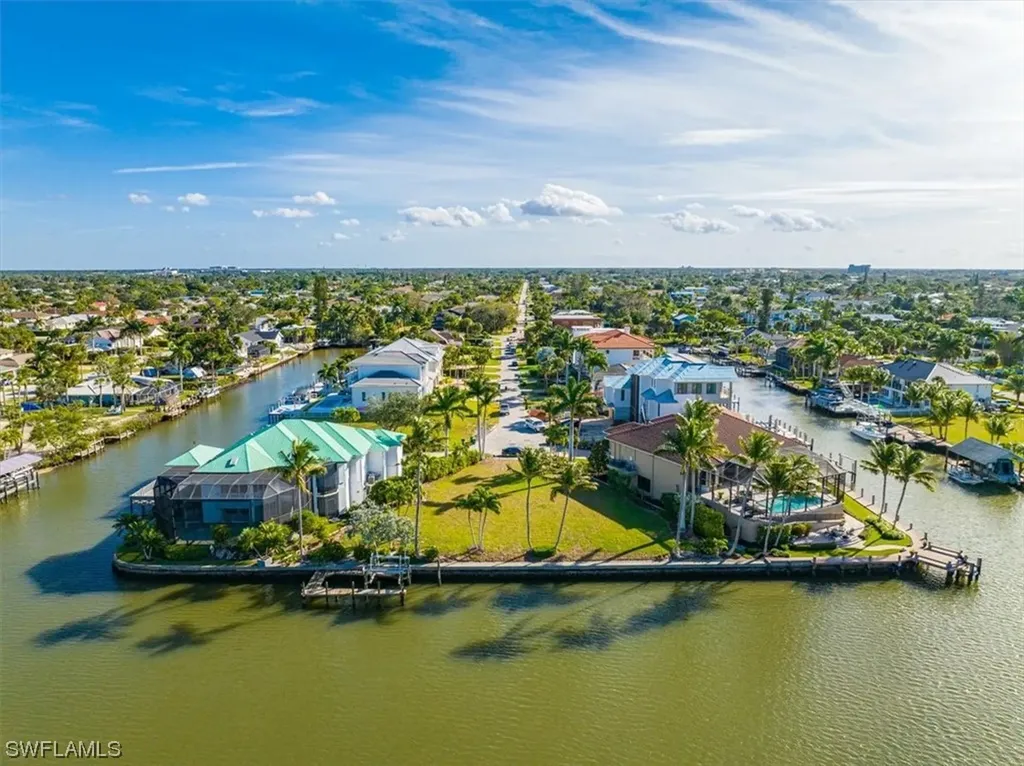 342 Bayside Avenue Naples FL 34108