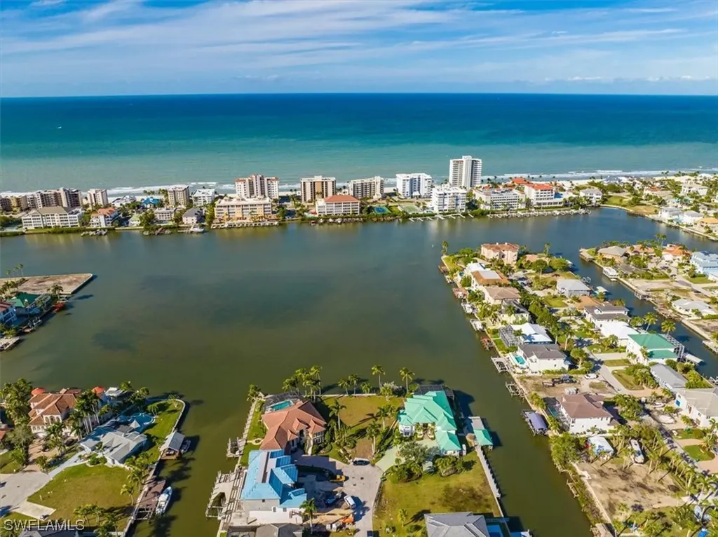 342 Bayside Avenue Naples FL 34108