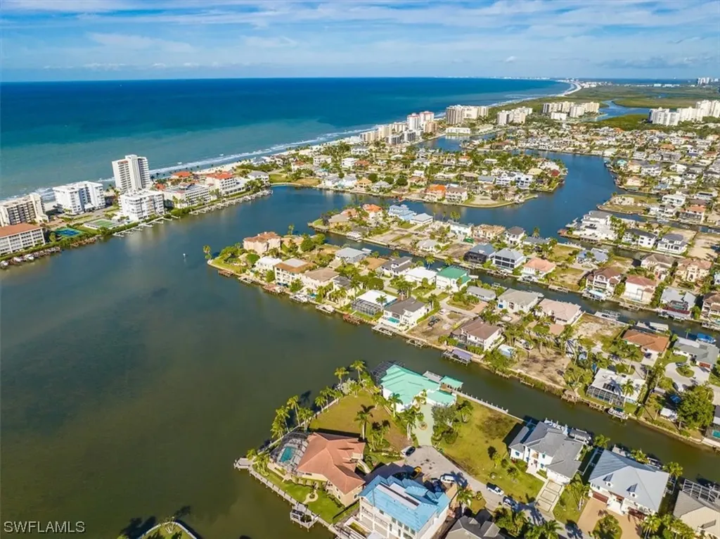 342 Bayside Avenue Naples FL 34108
