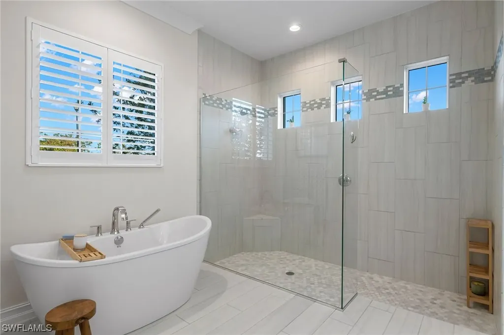 6255 Megans Bay Drive Naples FL 34113