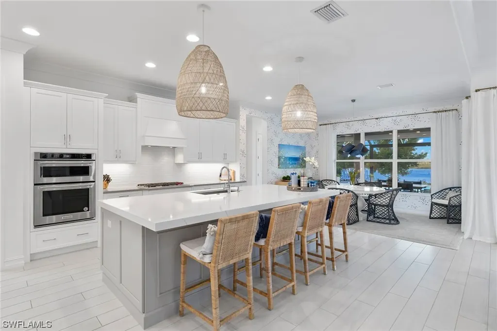 6255 Megans Bay Drive Naples FL 34113
