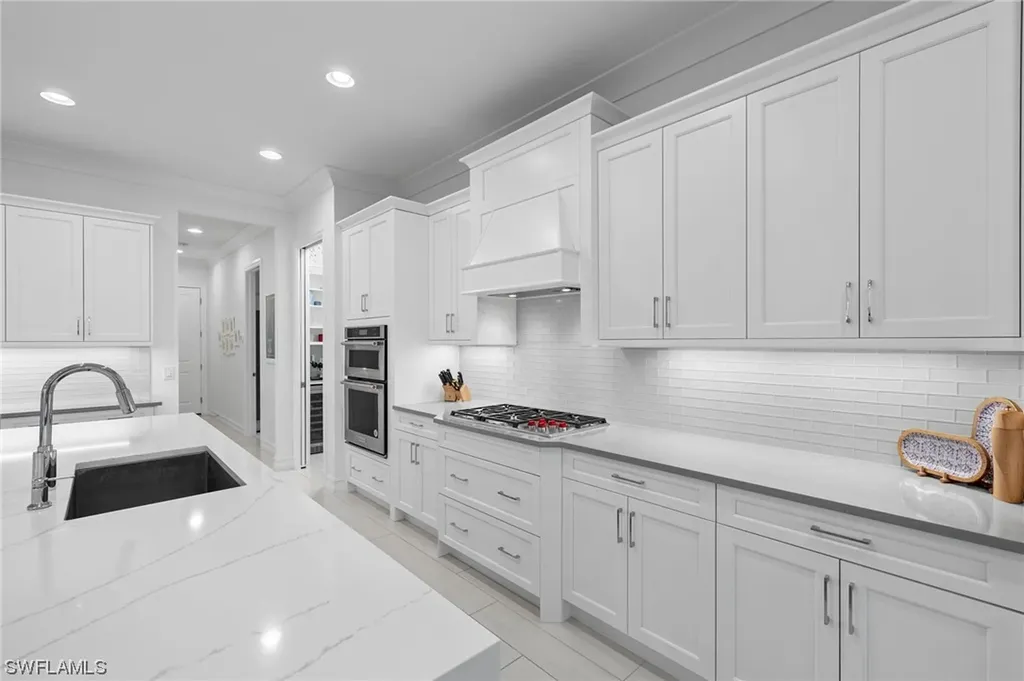 6255 Megans Bay Drive Naples FL 34113